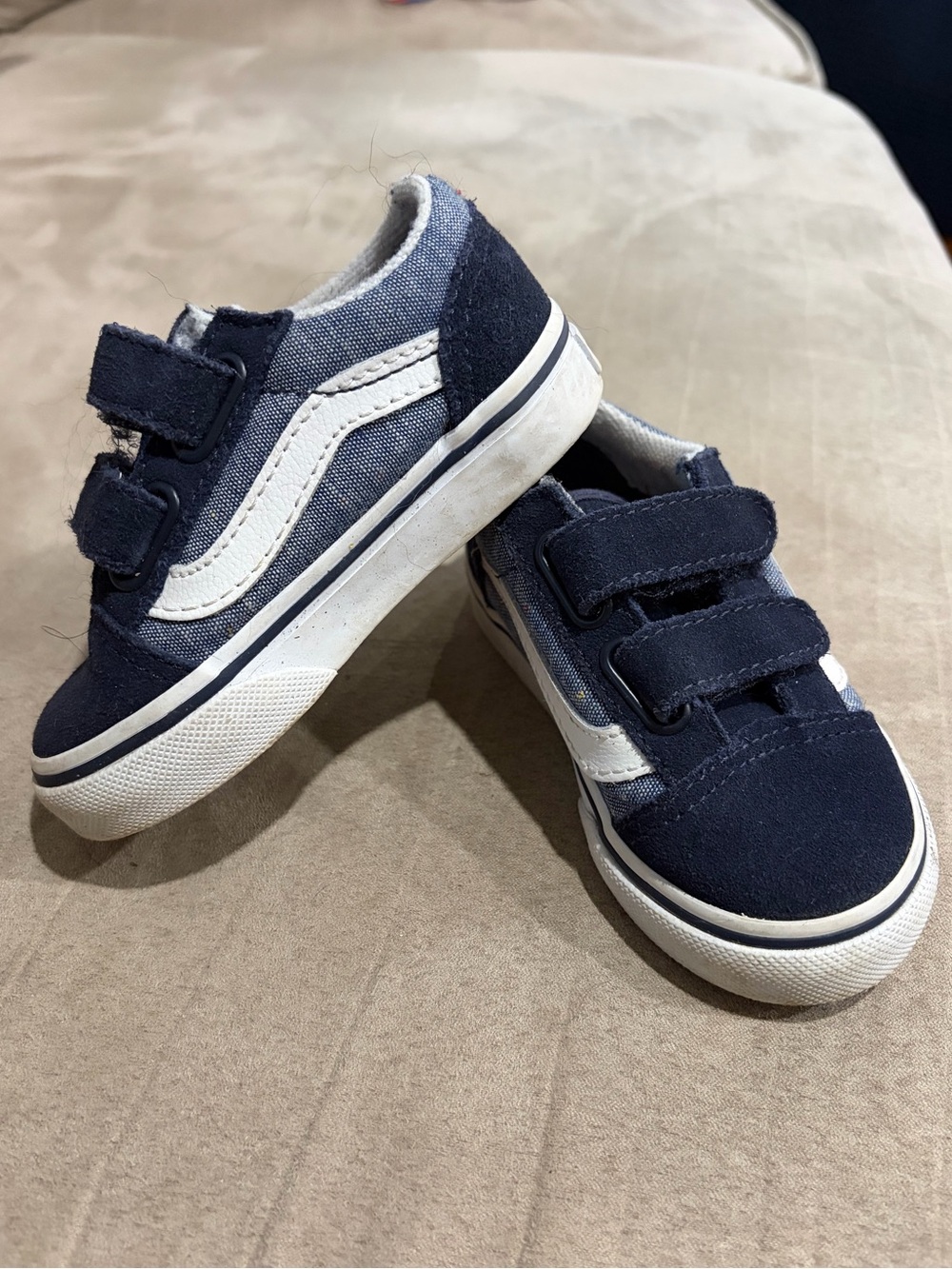 Vans toddler 5 Blue Velcro Skate sneakers.